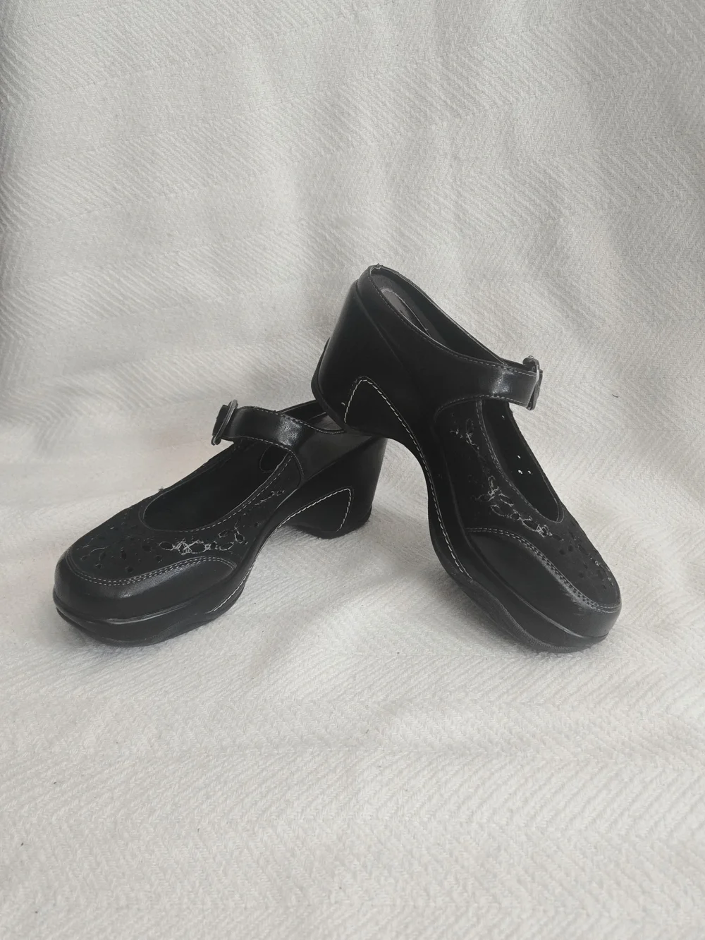 White Mountain Black Mary Jane Platform Heels with Strap